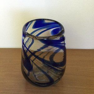 Beautiful hand blown art glass blue swirl clear glass vase candleholder 4.75"
